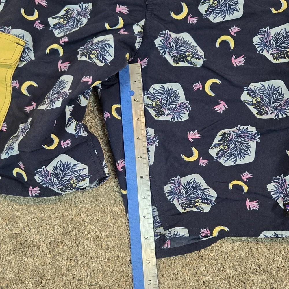 Patagonia Baggies Shorts Youth XL Blue, Yellow  Lined Swim Trunks Melon‎ Print